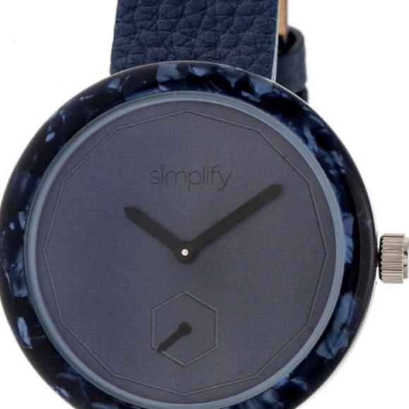 Watch - Picture 2 of 4